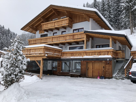 Haus Sonnenhang im Winter